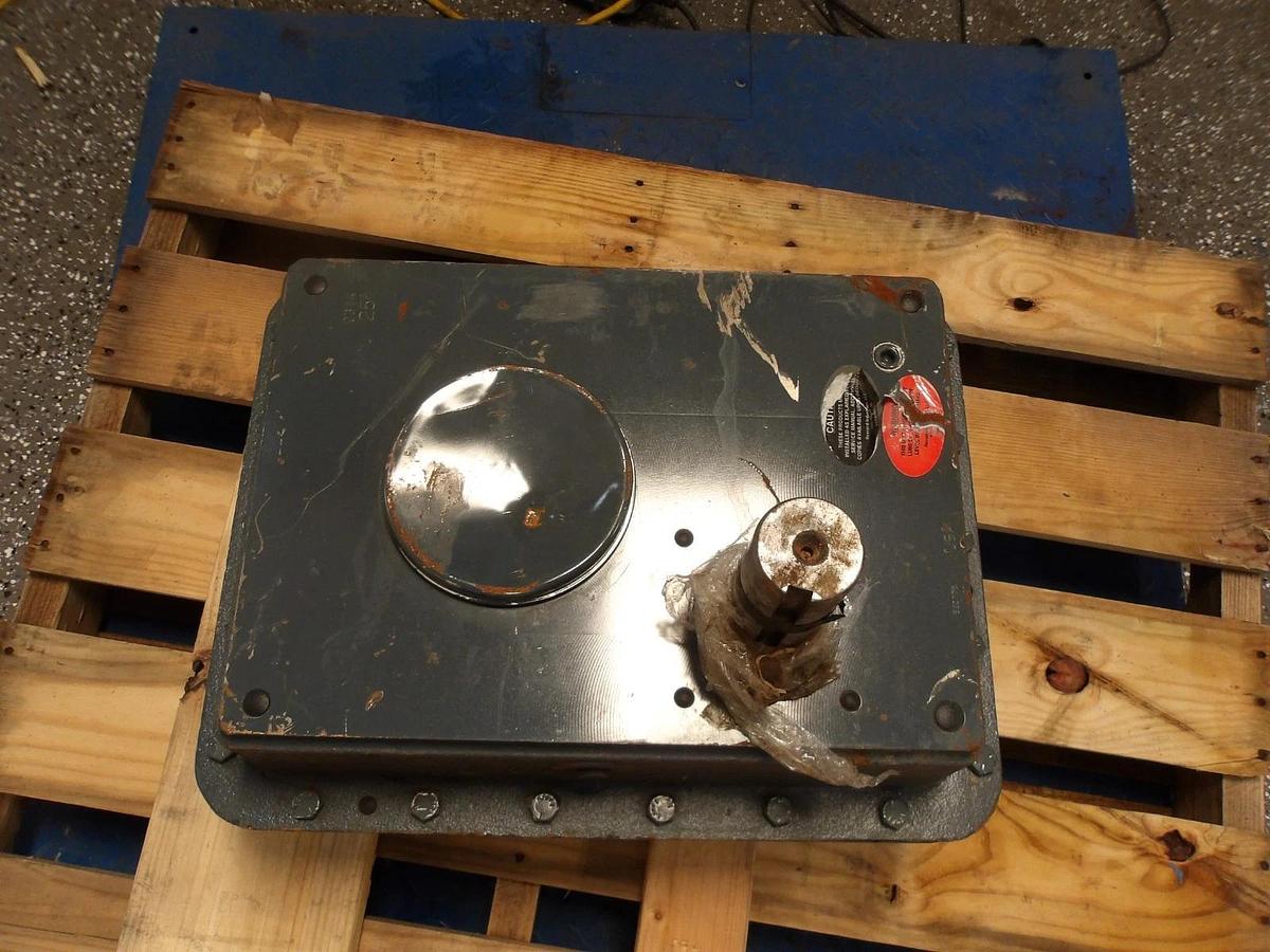 Used FALK QUADRIVE 5315-J25-A SPEED REDUCER, RATIO 25.26, #79230G NEW