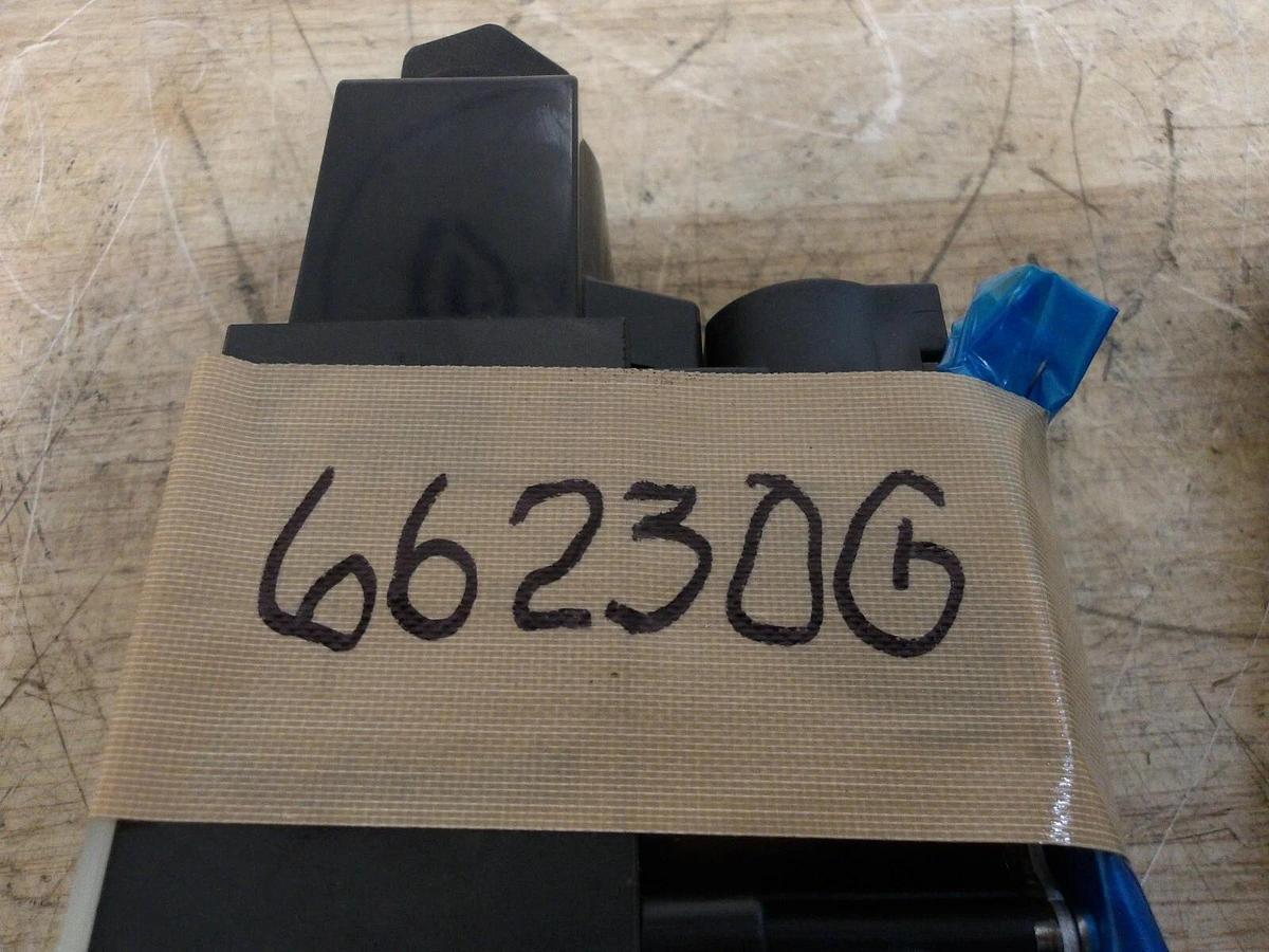 Used YUKEN DSG-01-3C4-A100-7090 HYDRAULIC DIRECTIONAL VALVE, #66230G NEW