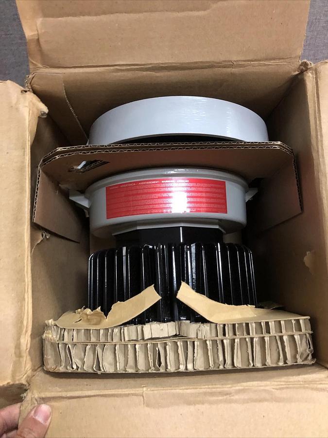 EATON CORPORATION VMVL-5-P-R1-UNV1 / VMVL5PR1UNV1 BRAND NEW Hazardous Location*-