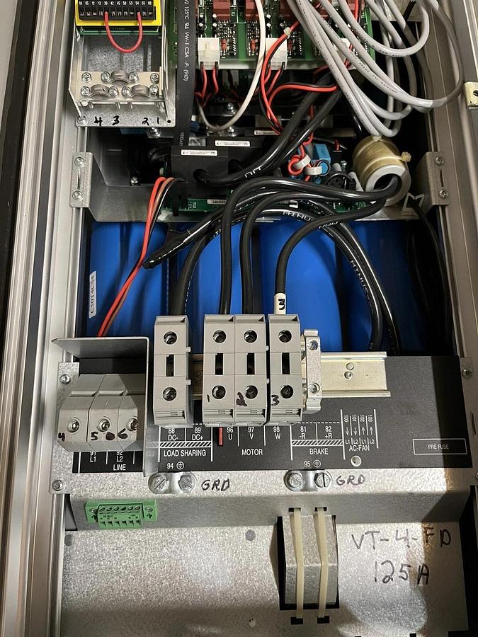 Used Danfoss VLT 6062 HVAC 175Z7060 AC Drive, 460V, 90A, 60HP, VLT6062HT
