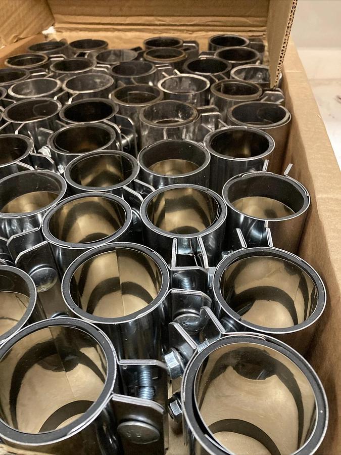 90qty PIOVAN 2” Stainless Steel Conduit Coupler With Sleeve 540810050PIOVAN *--