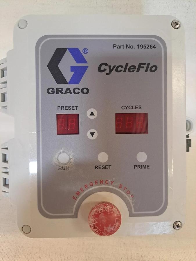 Used Graco CycleFlo Pneumatic Pump Batch Controller 195264 Series A22C 120/240V NEW