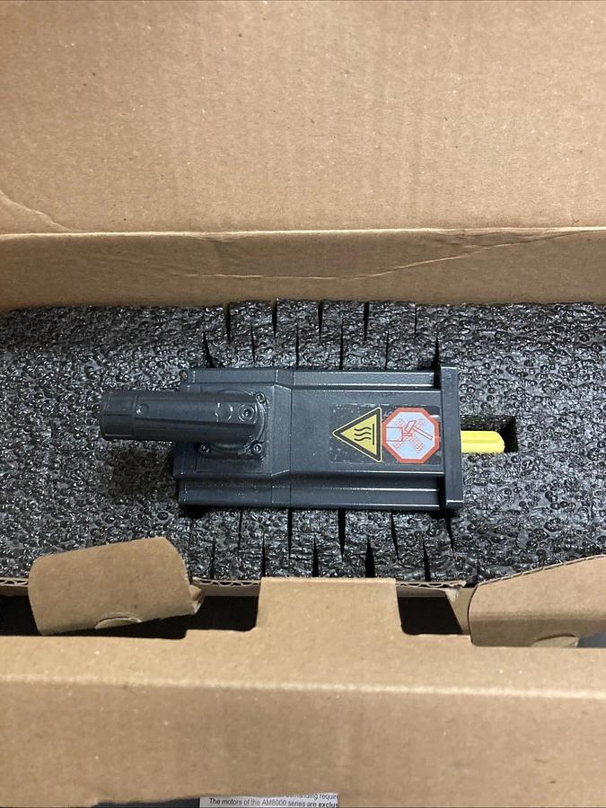 NEW In Box BECKHOFF AM8121-1F20-0000 Compact Low-Voltage Brushless Servo Motor