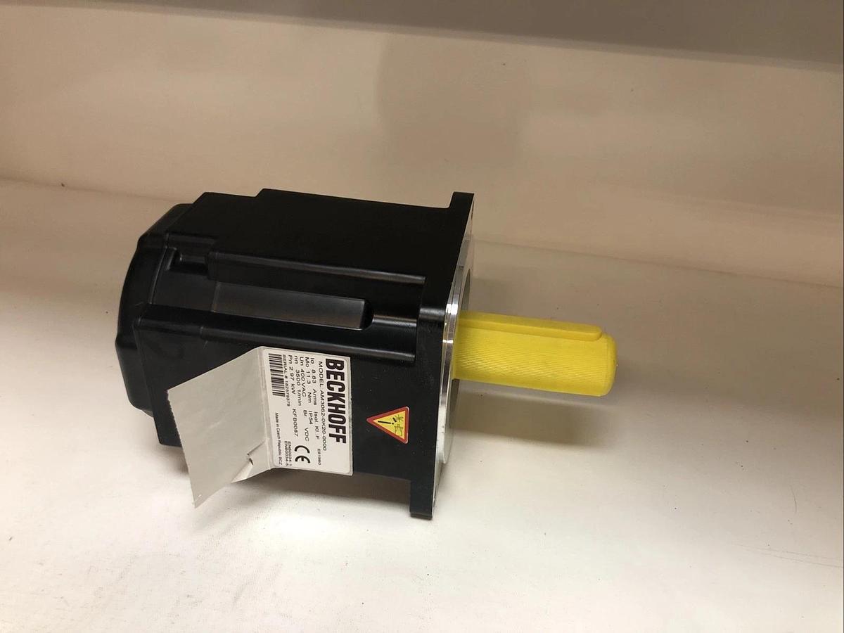 1 New No Box Beckhoff Servomotor AM3062-0K20-0000, 400VAC, 2.97kW, nn 3500 1/min