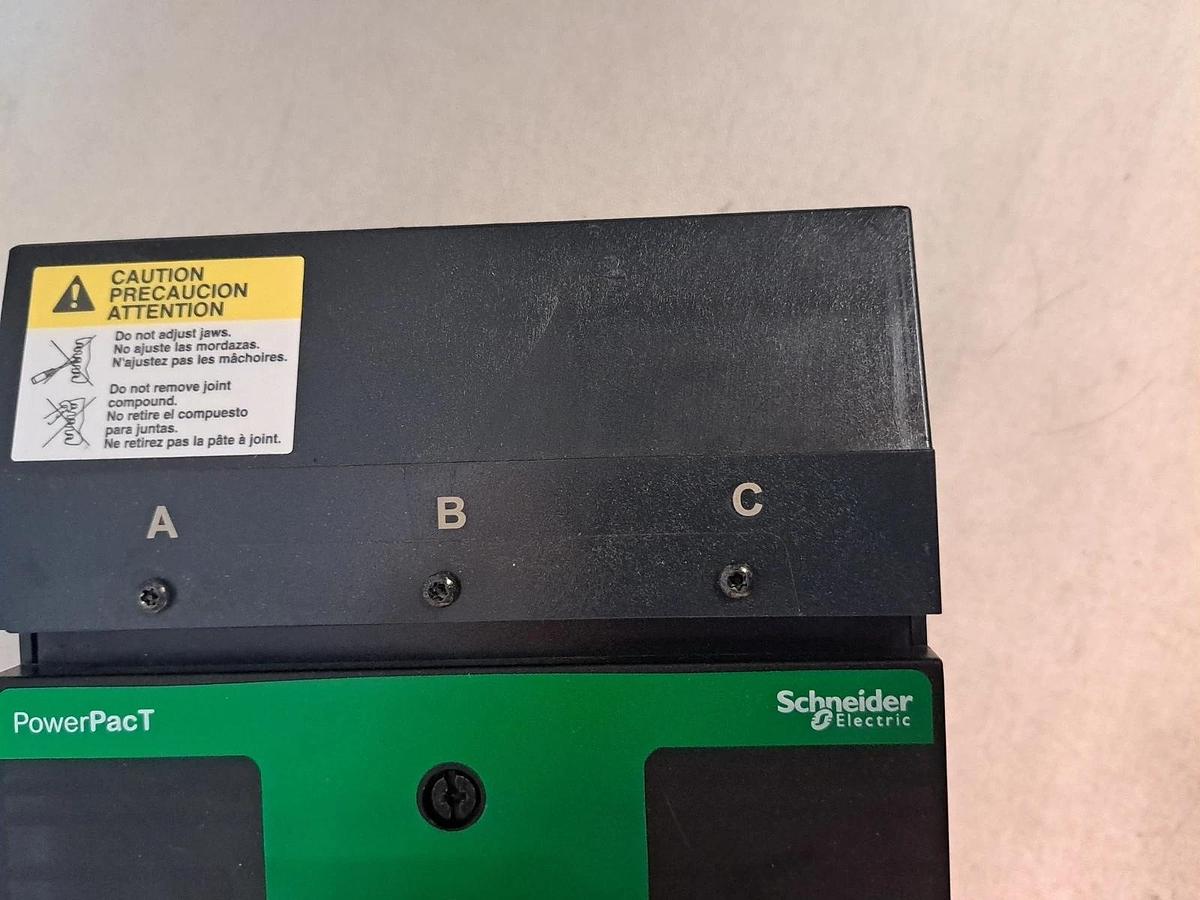 Used Square D  PowerPacT  LJ 400 / LJA36400U31X  Circuit Breaker USED??
