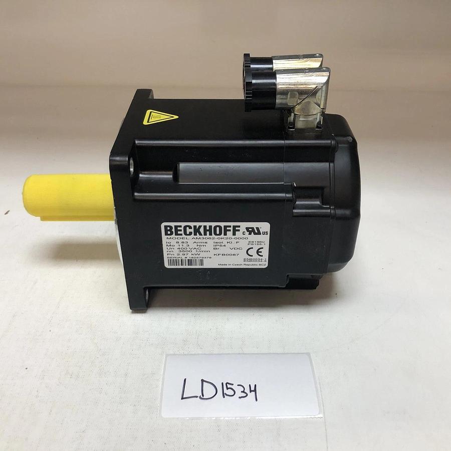 1 New No Box Beckhoff Servomotor AM3062-0K20-0000, 400VAC, 2.97kW, nn 3500 1/min
