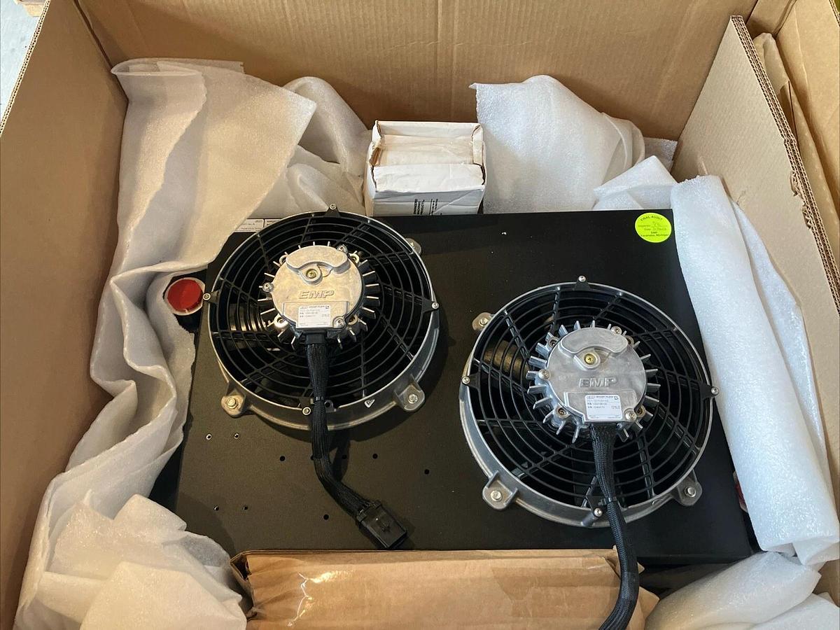 High performance Oil cooler, EMP 2020029123, OK2-3219-12v 2x 11” Fans *-