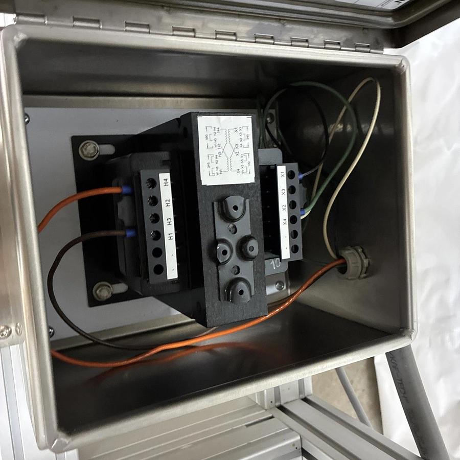 Used Pharmaceutical Syringe Inspection Station. Optima Group Pharma. SIE 2011