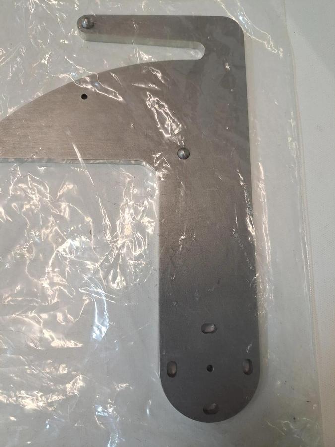 Applied Materials AMAT 0020-28364 Blade 6 In Adv 101 Shutter Endura 5500 New
