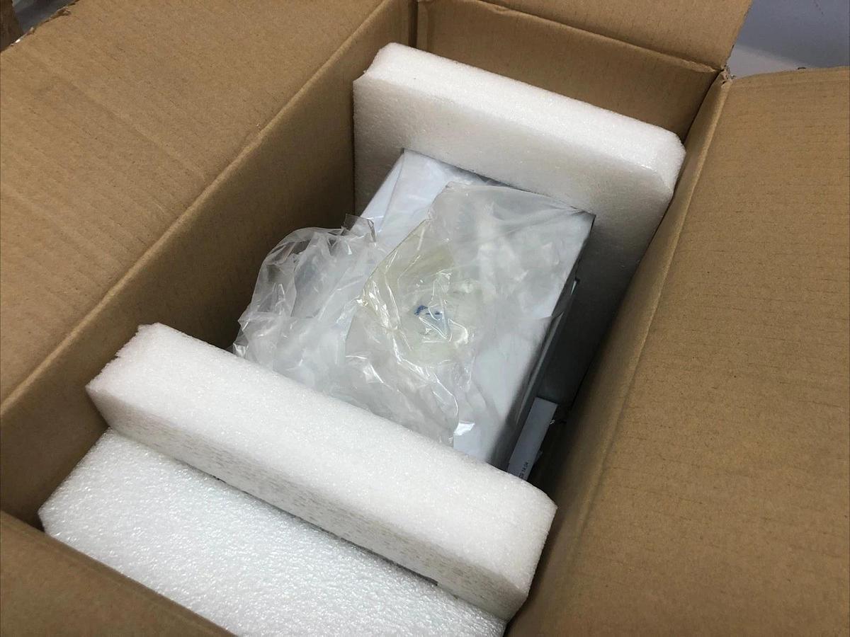 1 NEW EATON CORPORATION DG1-32011FB-C21C, Input 208-240V, Output 0~Vin, 50-60Hz