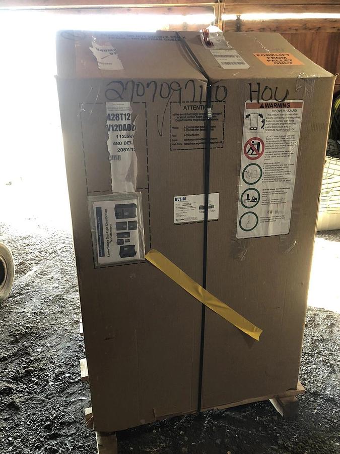 Used EATON V48M28T1216LS47 3 PHASE 112.5 KVA DRY TYPE TRANSFORMER 480 X 208Y/120 NEW*