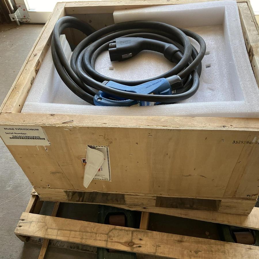 Used Delta EVDU25C4BUM DC Ev Charging Station 480V Input 60Hz 500Vdc Output… USED *