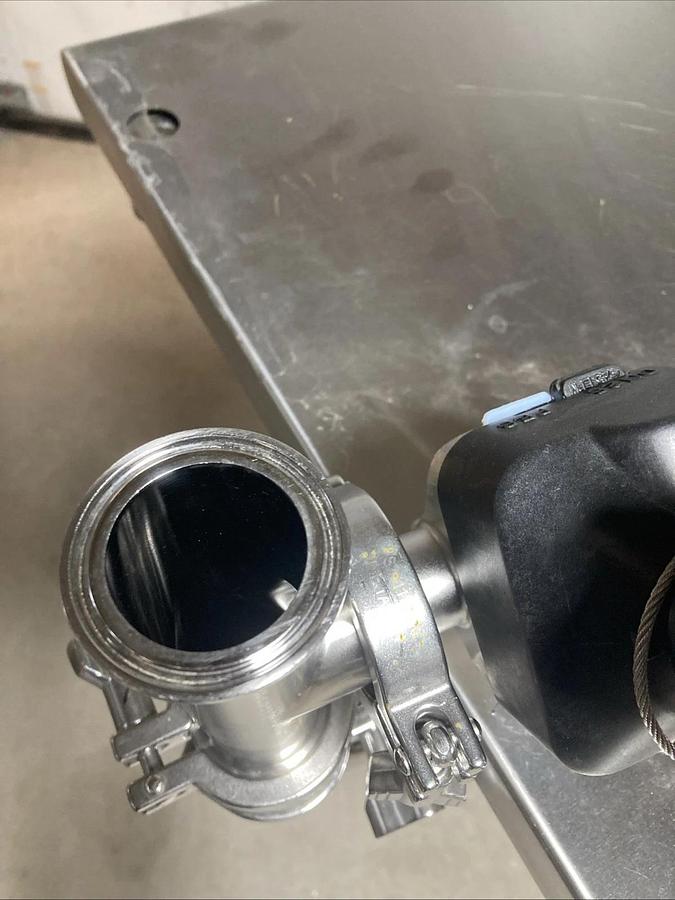 Used FULL SETUP Fristam Pump FPR742-150 and Controller with Stainless Table | U.S.A.