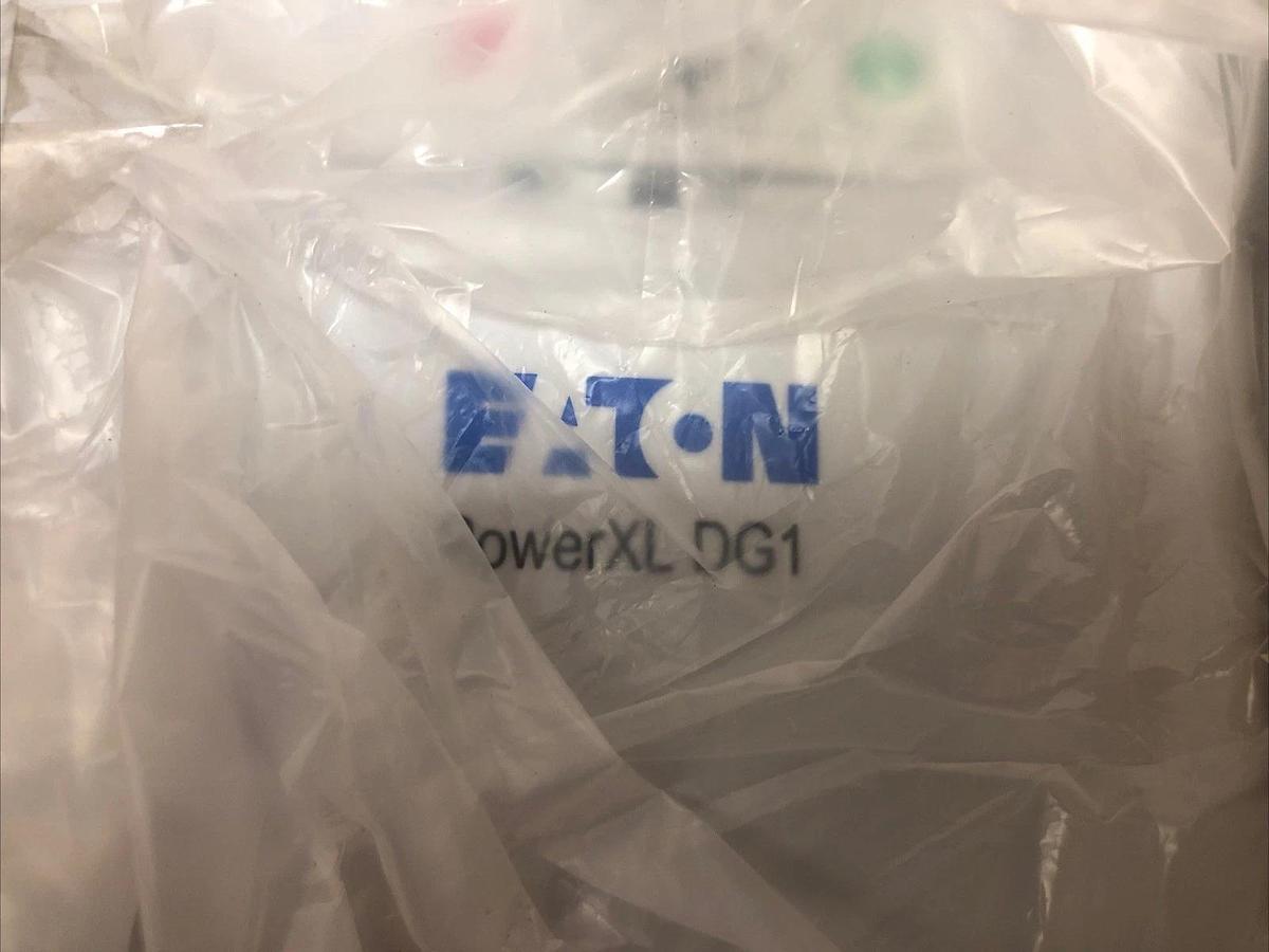 1 NEW EATON CORPORATION DG1-32011FB-C21C, Input 208-240V, Output 0~Vin, 50-60Hz