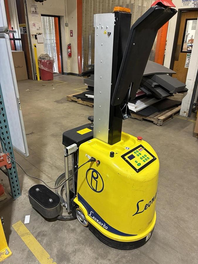 Used LEONARDO ROBOSPIR Mobile Pallet Stretch Wrapper Telescopic Robot Pallet Wrapper