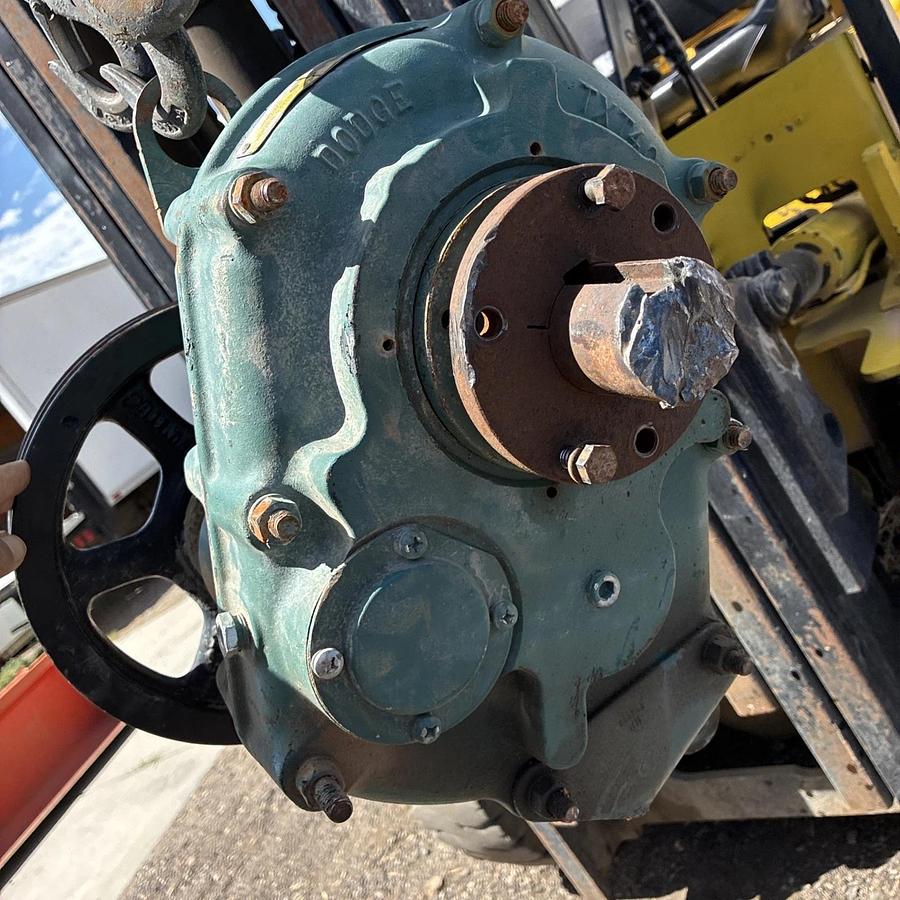 Used DODGE® 244526 TXT415CT Torque-Arm Speed REDUCER 15.13 Ratio 2118 RPM USED