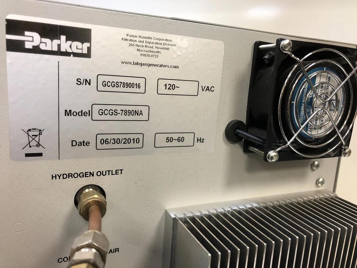 Used Parker Balston GCGS-7890NA FID Gas Station GC Gas Station Hydrogen Helium *-