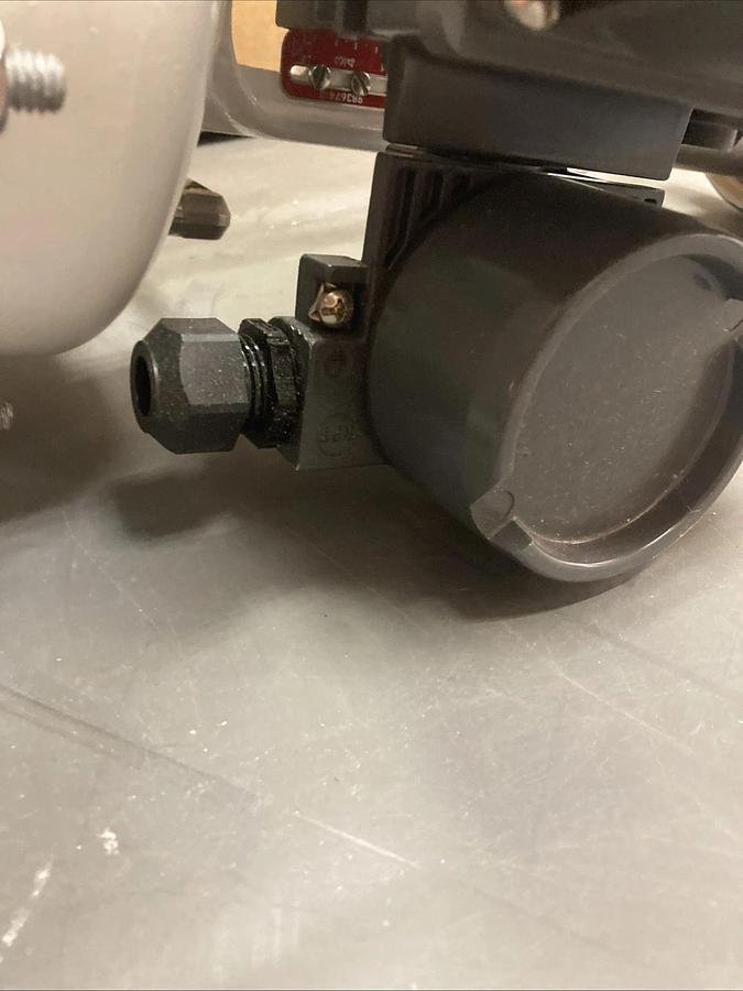 Fisher/Baumann 84000 Series 84351SAB Sanitary Control Valve 1-1/2" | USA SELLER
