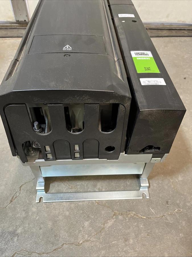 Used Nidec Control Techniques Unidrive M000-114 03770 DUO, INDUSTRIAL | U.S.A. SELLER