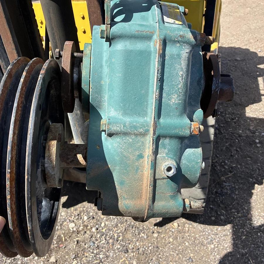 Used DODGE® 244526 TXT415CT Torque-Arm Speed REDUCER 15.13 Ratio 2118 RPM USED