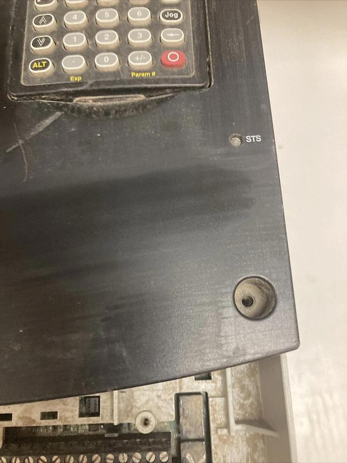 Used ALLEN-BRADLEY 20AD052A3AYNAEC0 PowerFlex 70 AC Drive CONDITION UNKNOWN *-
