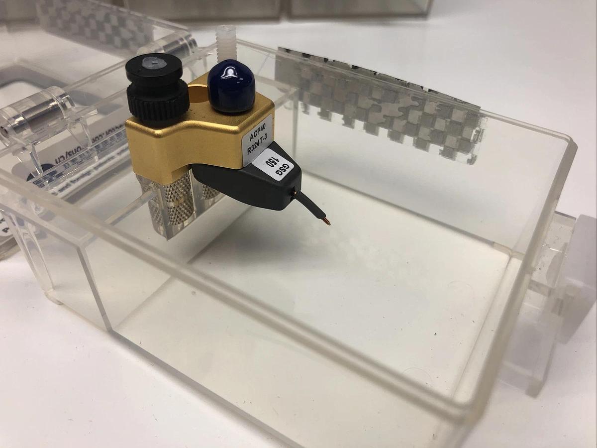 Used 4x Form Factor Cascade Probes ACP Probe ACP40-GSG-150 *