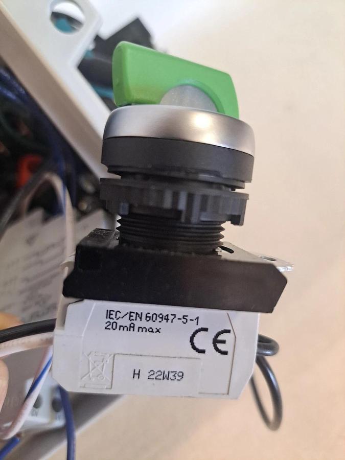 Used Graco CycleFlo Pneumatic Pump Batch Controller 195264 Series A22C 120/240V NEW