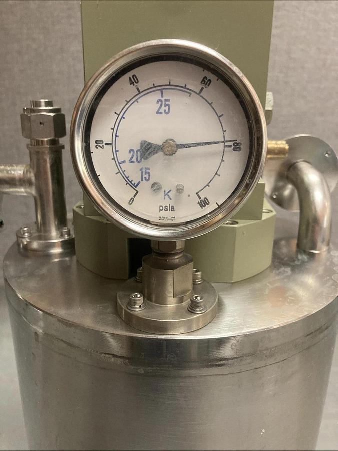 Used CTI-CRYOGENICS High Vacuum CRYO-TORR 8 CRYOPUMP 8033168R USED | U.S.A. SELLER
