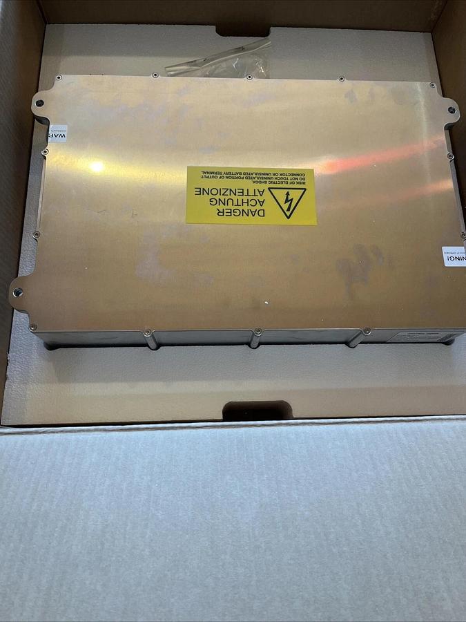 EDN 11kW EV Battery Charger EVO11KLR4 (In 3X100-240VAC, Out 210-840VDC 20A Max)