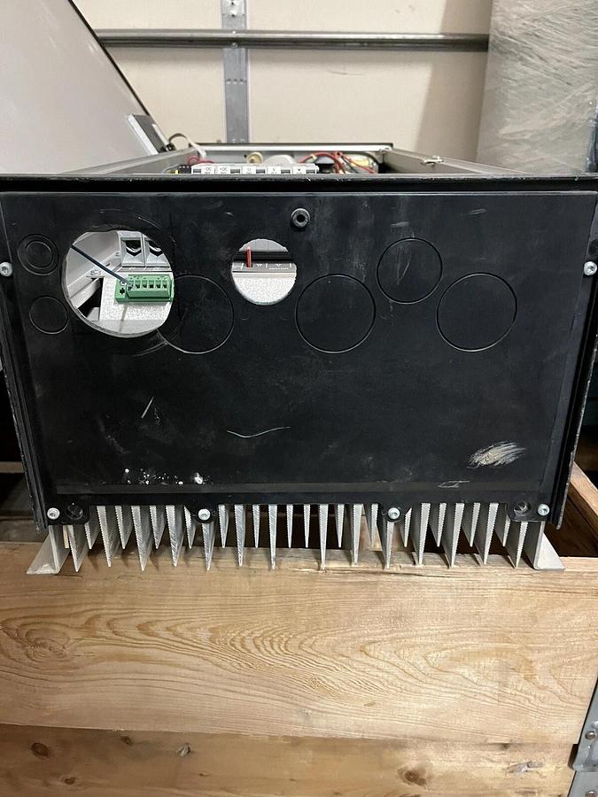 Used Danfoss VLT 6062 HVAC 175Z7060 AC Drive, 460V, 90A, 60HP, VLT6062HT