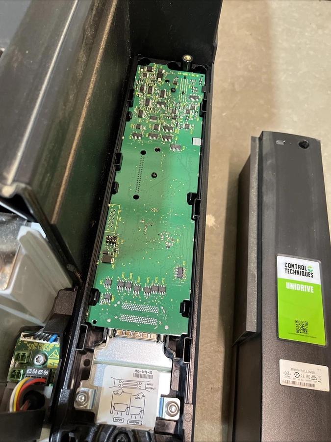 Used Nidec Control Techniques Unidrive M000-114 03770 DUO, INDUSTRIAL | U.S.A. SELLER