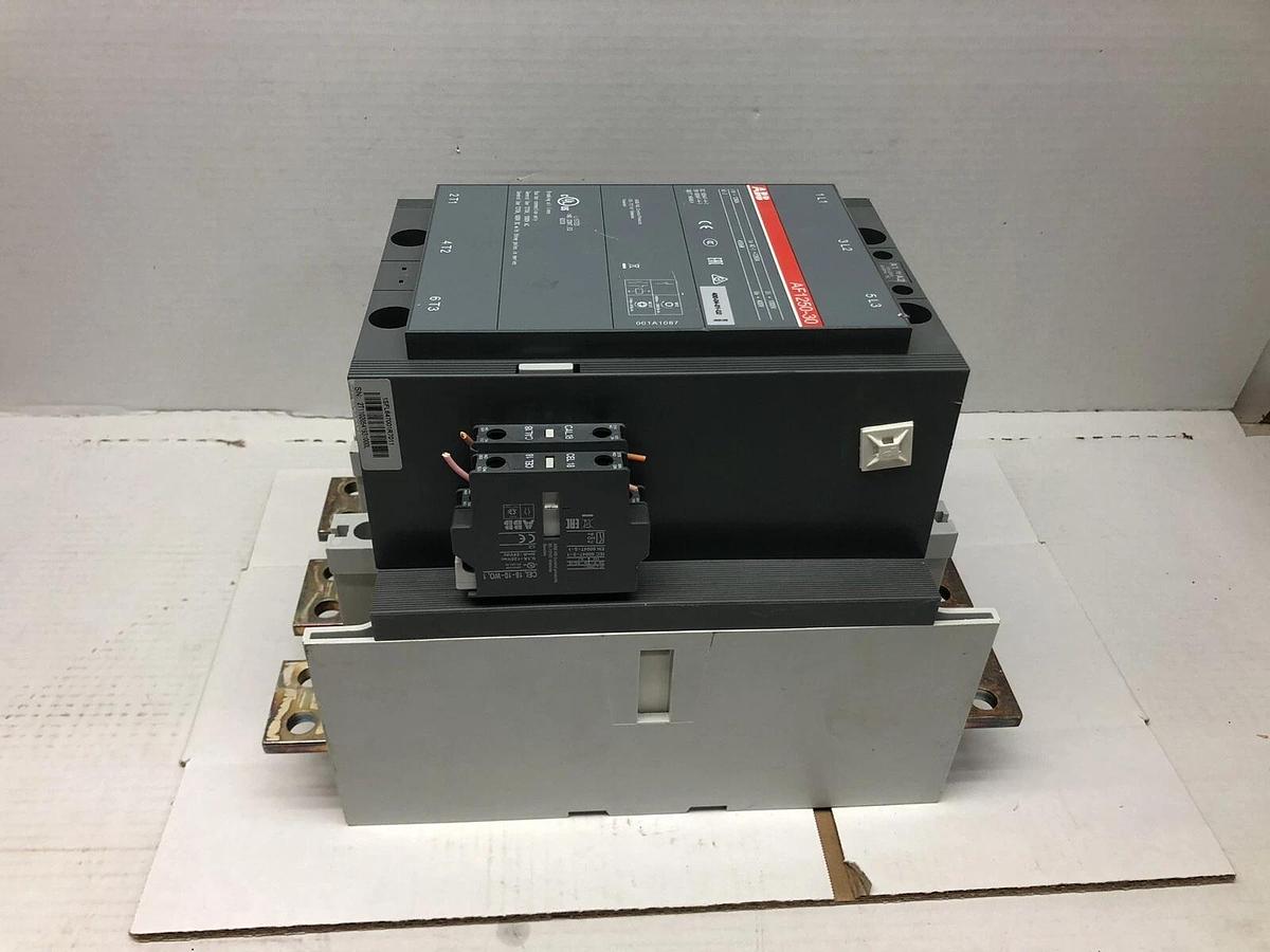 Used ABB AF1250-30 CONTACTOR 1260A 100V W/ (1) CAL18-11 AUXILIARY CONTACTS *