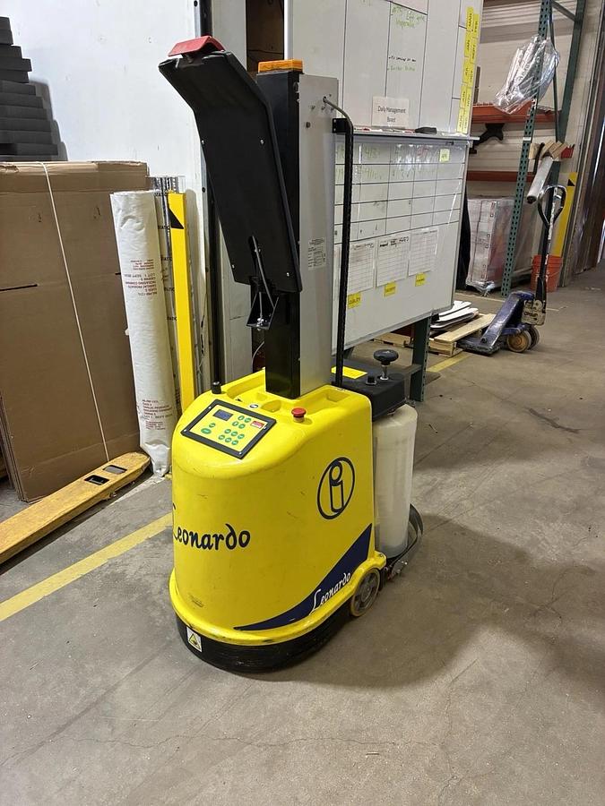 Used LEONARDO ROBOSPIR Mobile Pallet Stretch Wrapper Telescopic Robot Pallet Wrapper