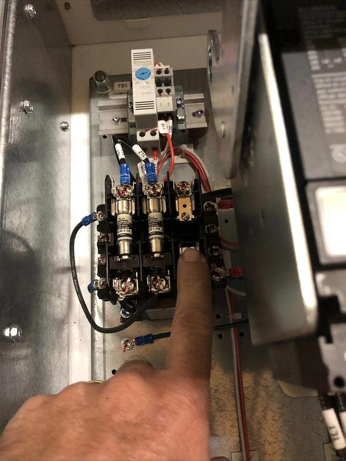 YASKAWA ELECTRIC H6C3D007, yaskawa HV60U2011CFA VFD, HV600, HLL36000S15, New *
