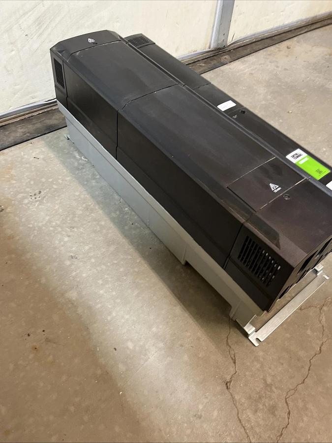 Used Nidec Control Techniques Unidrive M000-114 03770 DUO, INDUSTRIAL | U.S.A. SELLER