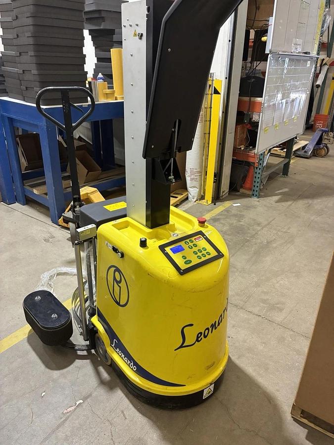 Used LEONARDO ROBOSPIR Mobile Pallet Stretch Wrapper Telescopic Robot Pallet Wrapper