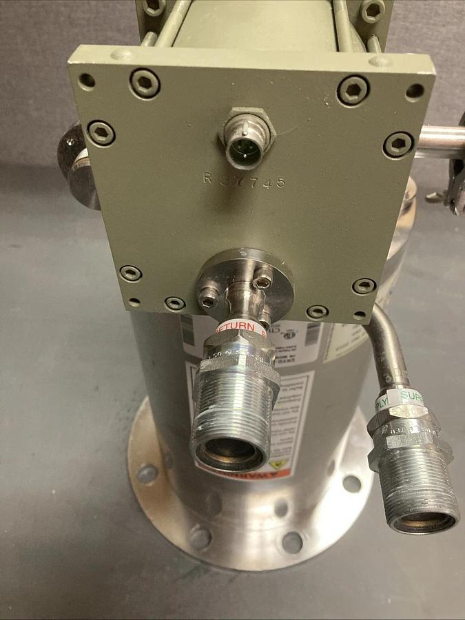 Used CTI-CRYOGENICS High Vacuum CRYO-TORR 8 CRYOPUMP 8033168R USED | U.S.A. SELLER