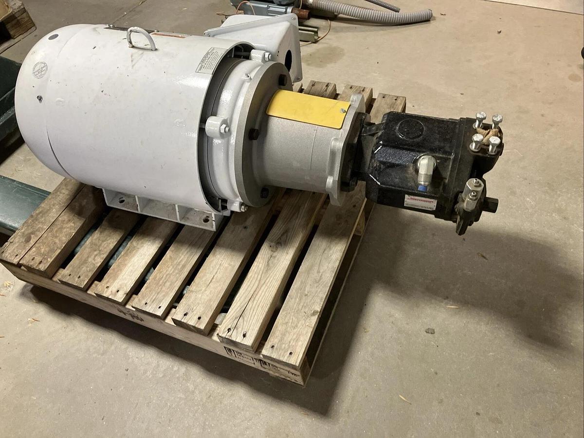 Used A10VSO100 DRG/31R PKC62N00 PISTON PUMP W/ Lincoln 3 Phase SF4B40TC61Y Motor *