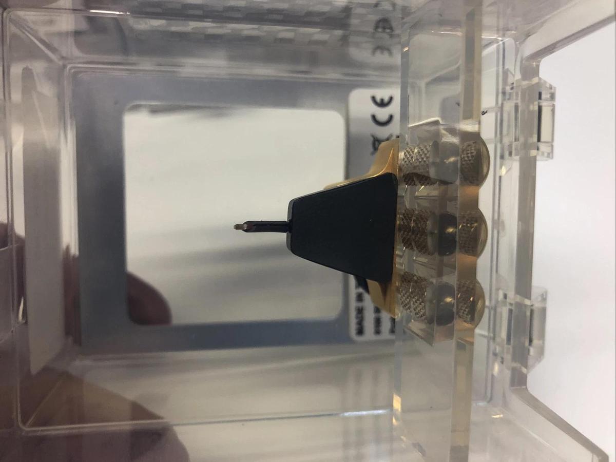 Used 4x Form Factor Cascade Probes ACP Probe ACP40-GSG-150 *