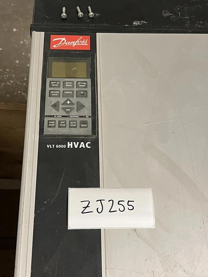 Used Danfoss VLT 6062 HVAC 175Z7060 AC Drive, 460V, 90A, 60HP, VLT6062HT