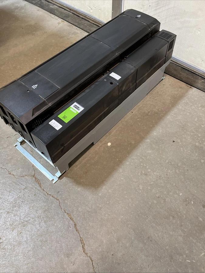 Used Nidec Control Techniques Unidrive M000-114 03770 DUO, INDUSTRIAL | U.S.A. SELLER