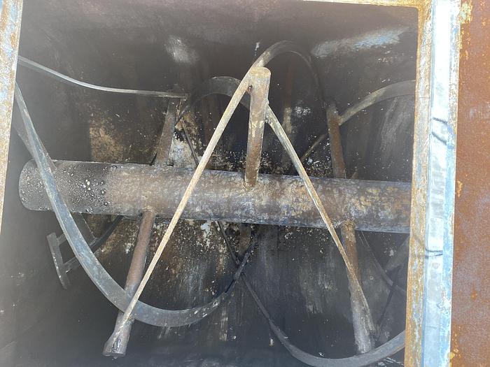 Used Used S. Howes Company Inc. approximately 100 cubic feet carbon steel Ribbon Mixer