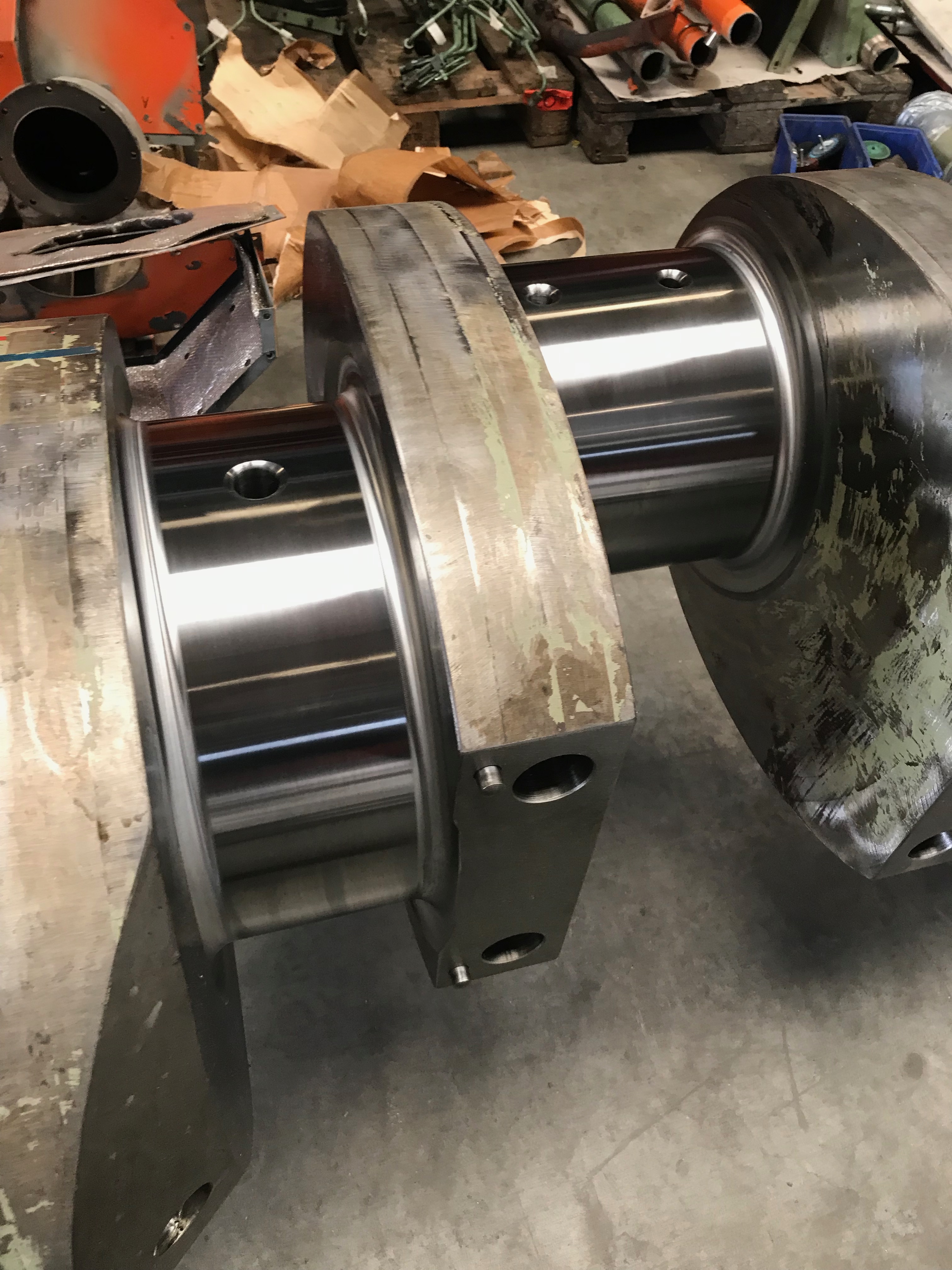 Used CRANKSHAFT DEUTZ BV16M640