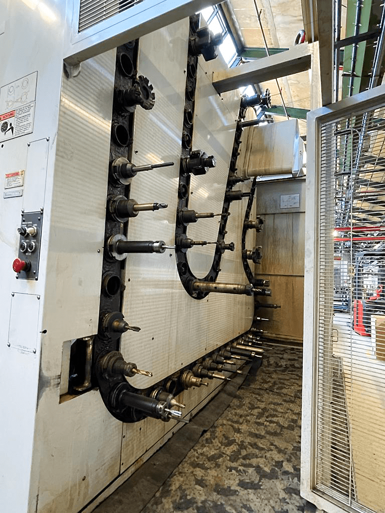 Used Mazak FH 680 - Horizontal Machining Center - 1996