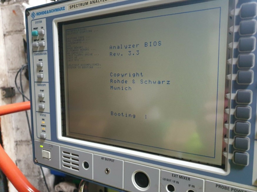 Used Rohde & Schwarz FSEM30 1079.8500.35 FSE-B22 1106.3480.02 SPECTRUM ANALYZER (R4S3
