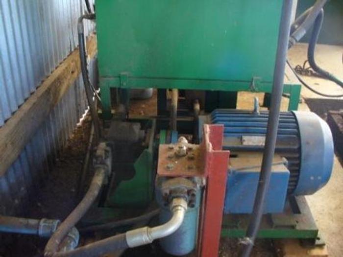 Used 48" Southern Cross 3 Knee Carriage System