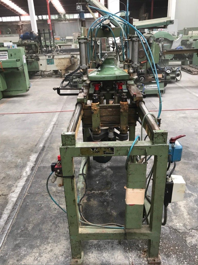 Used Fresatrice pneumatica per incastri di sedili Old America o simili