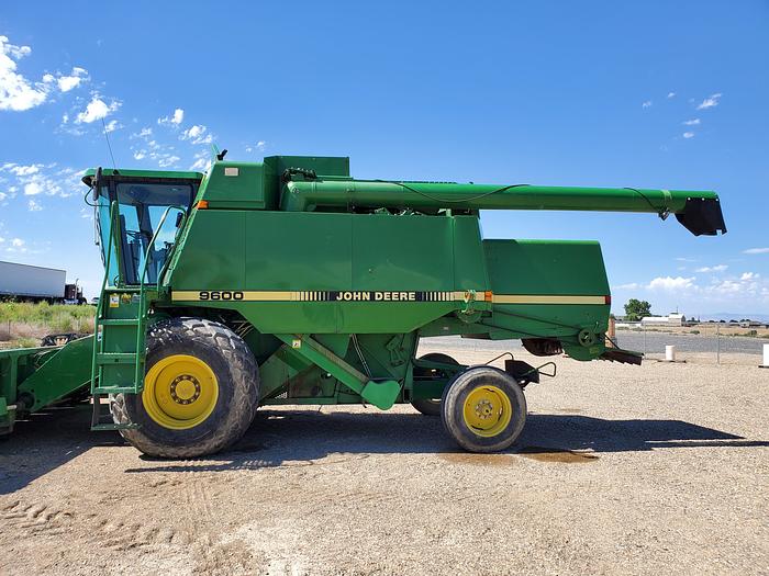 Used John Deere 9600 Combine w/ Corn + Grain Heads