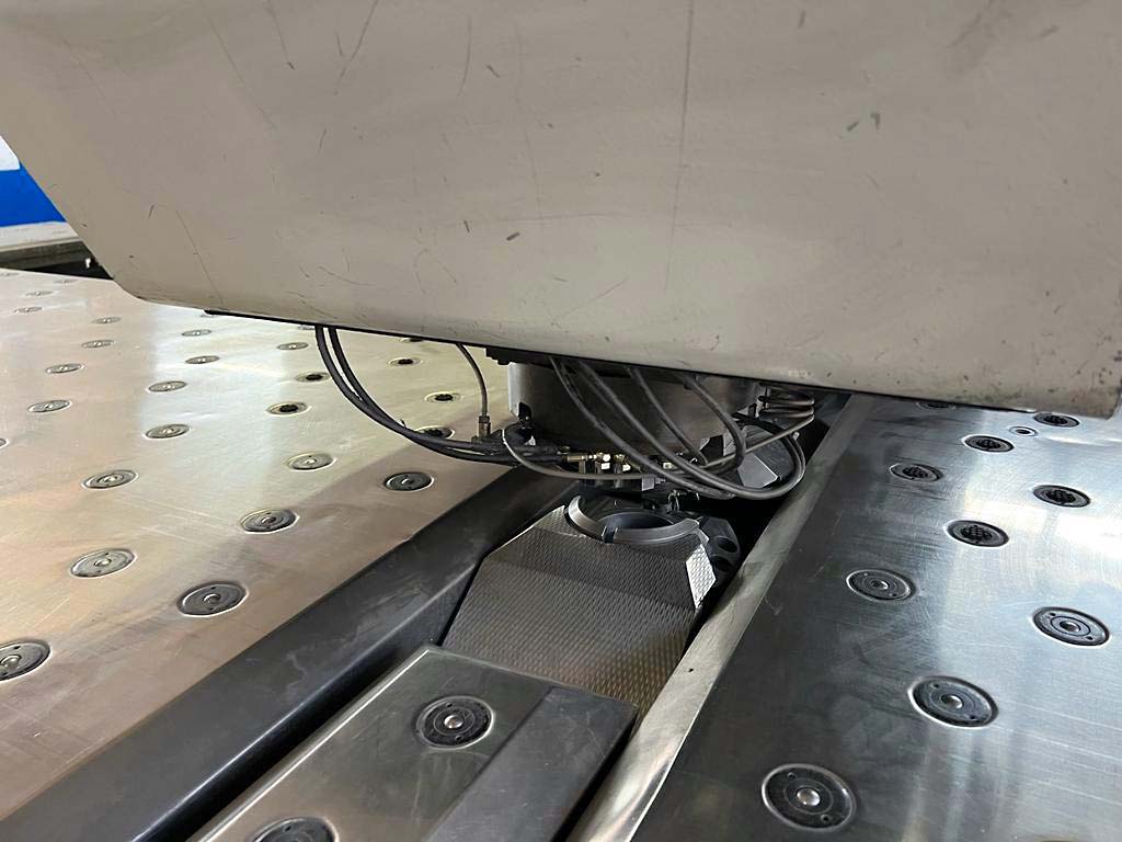 Used Trumpf Trumatic 200 - Punching Machine - 1998