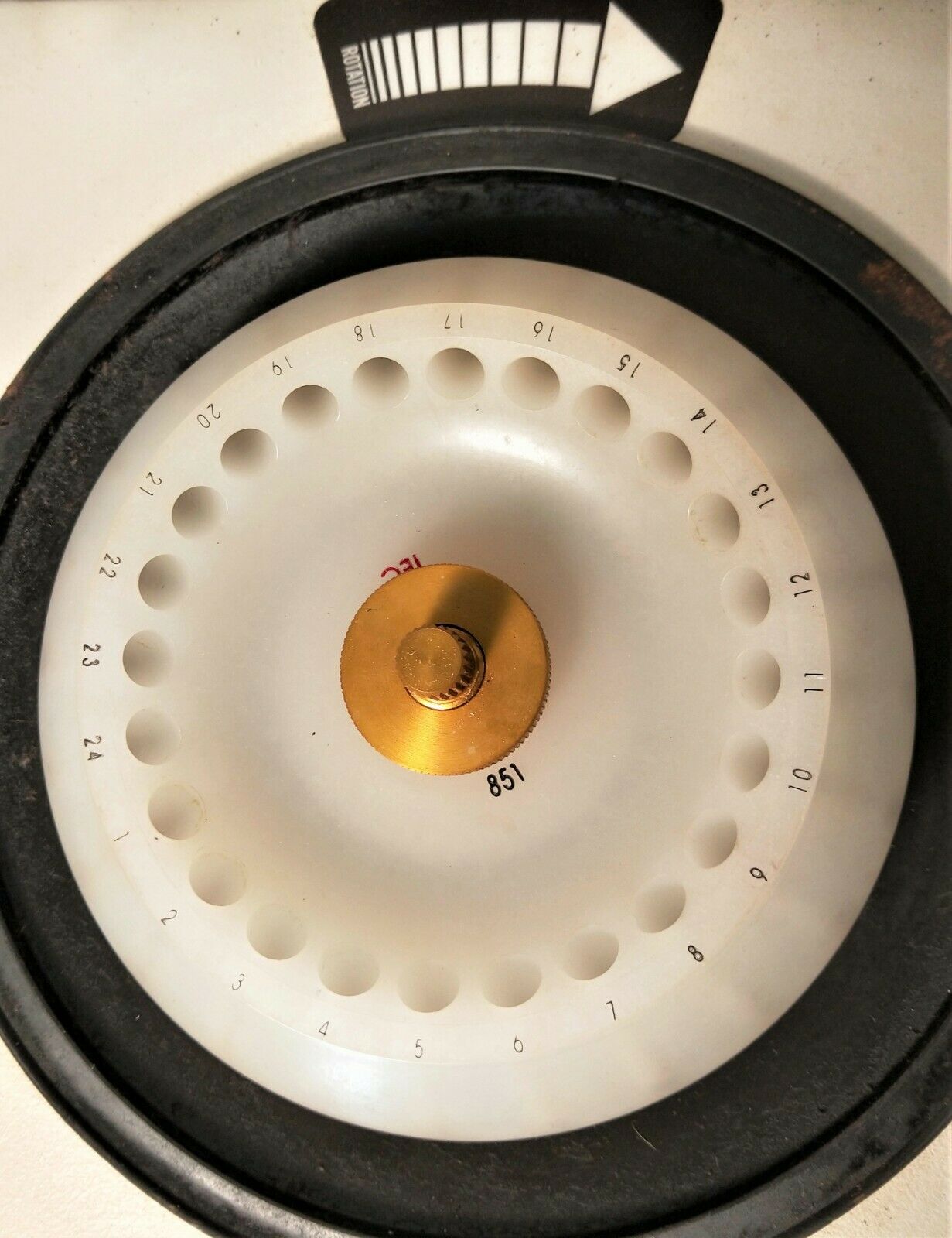 Used IEC MicroMax Microcentrifuge (24 x 1.5 - 2mL)